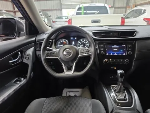 More photos of 2020 Nissan Rogue S at Gulliver Auto Group, TX