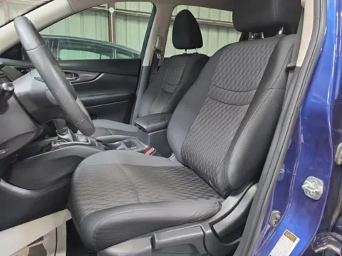 More photos of 2020 Nissan Rogue S at Gulliver Auto Group, TX