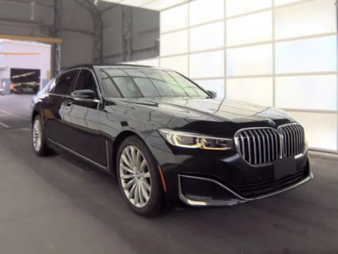 More photos of 2022 BMW 7 Series 740i at Gulliver Auto Group, TX