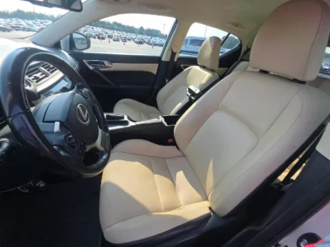 More photos of 2016 Lexus CT 200h at Gulliver Auto Group, TX