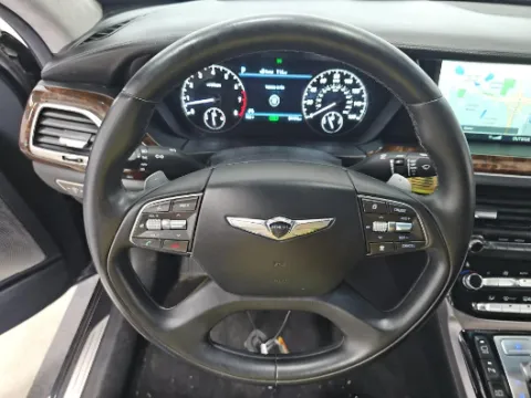More photos of 2017 Genesis G90 3.3T Premium at Gulliver Auto Group, TX