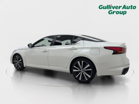 More photos of 2022 Nissan Altima 2.5 SR at Gulliver Auto Group, TX