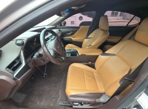 More photos of 2021 Lexus ES 250 at Gulliver Auto Group, TX