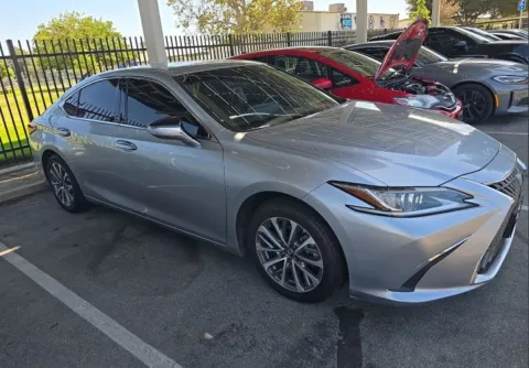 More photos of 2022 Lexus ES 350 at Gulliver Auto Group, TX
