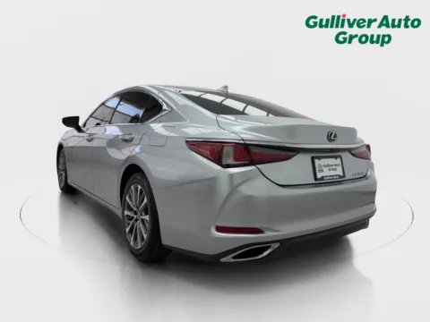 More photos of 2022 Lexus ES 350 at Gulliver Auto Group, TX
