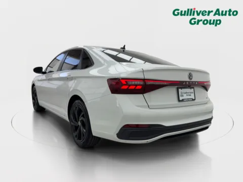 More photos of 2025 Volkswagen Jetta 1.5T SE at Gulliver Auto Group, TX