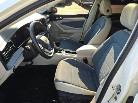 More photos of 2025 Volkswagen Jetta 1.5T SE at Gulliver Auto Group, TX