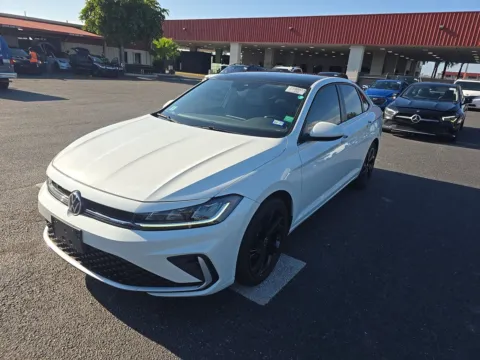 White 2025 Volkswagen Jetta 1.5T SE for sale in Plano, TX