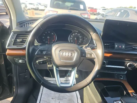 More photos of 2023 Audi Q5 45 S line Premium at Gulliver Auto Group, TX