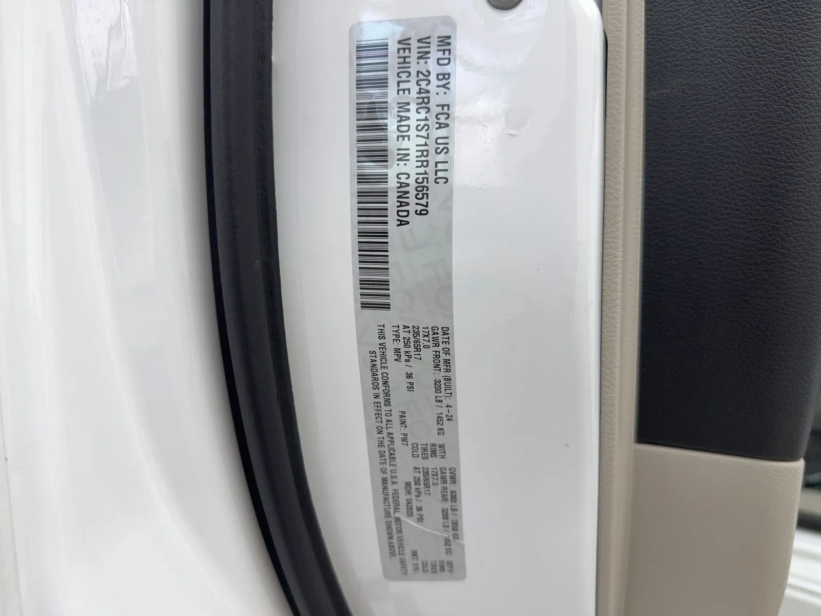 2024 Chrysler Pacifica PHEV Select - Photo 50