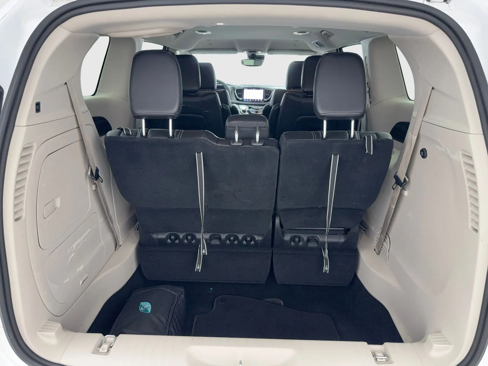 2024 Chrysler Pacifica PHEV Select - Photo 44