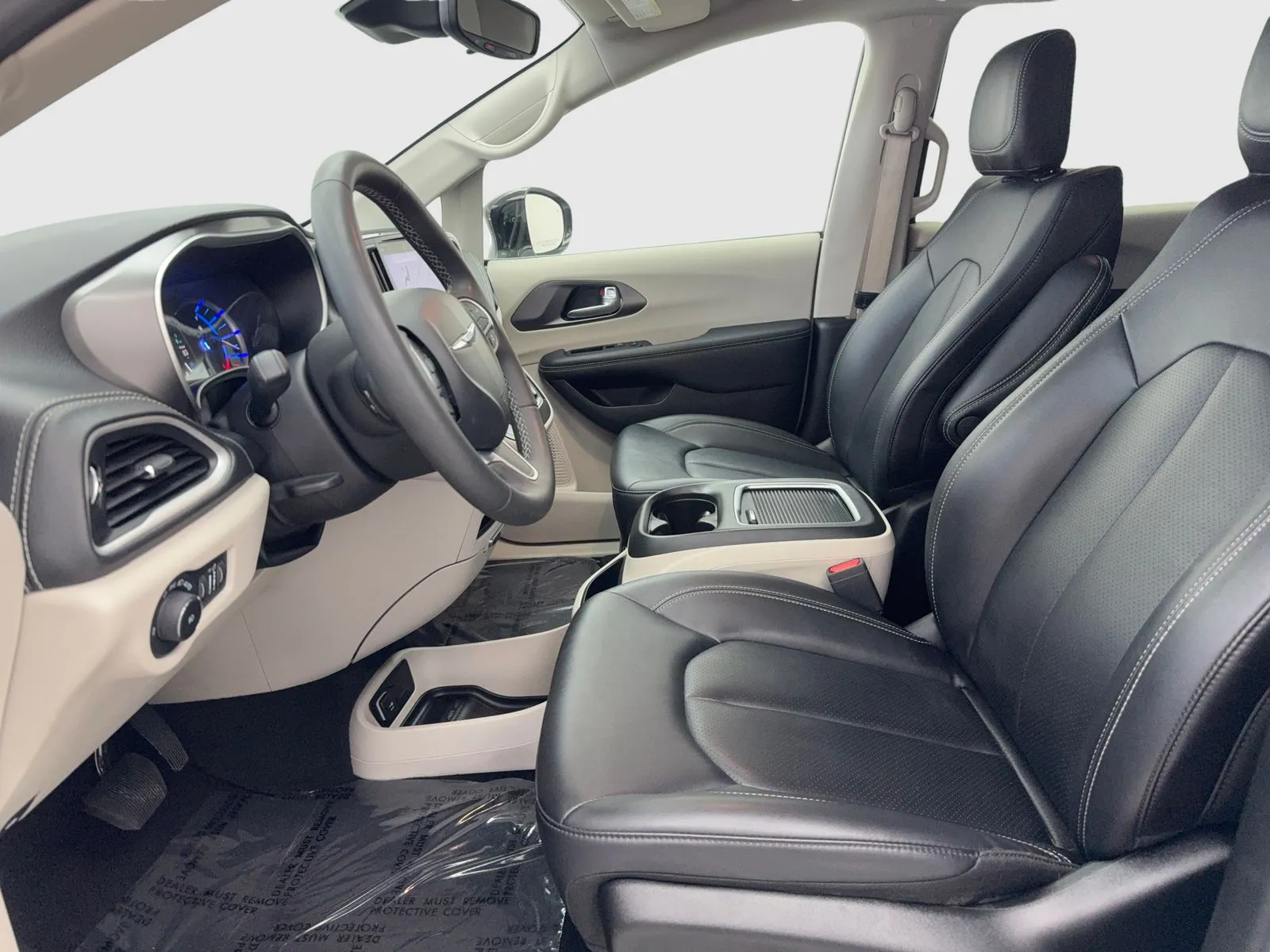 2024 Chrysler Pacifica PHEV Select - Photo 17