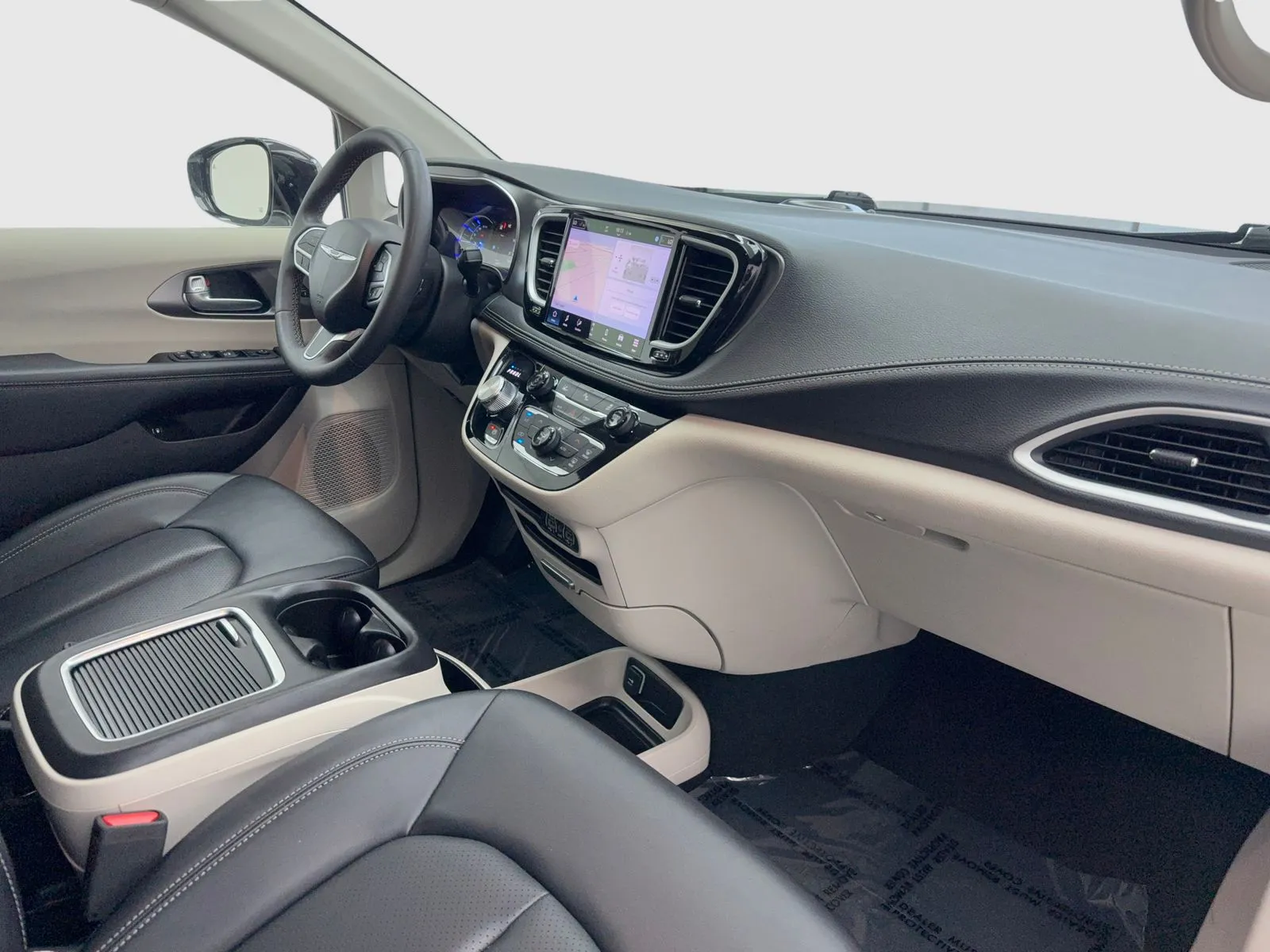 2024 Chrysler Pacifica PHEV Select - Photo 39