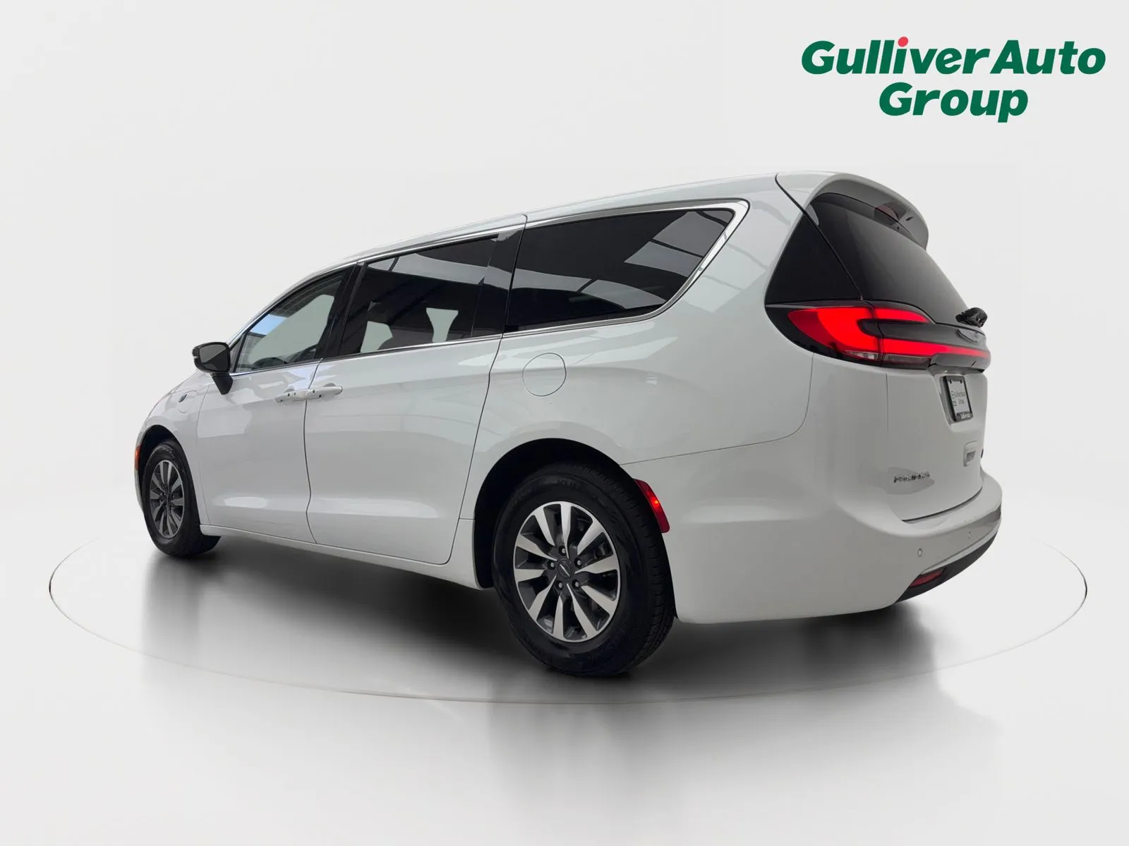 2024 Chrysler Pacifica PHEV Select - Photo 4