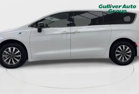 Another view of 2024 Chrysler Pacifica Hybrid Select for sale in Plano, TX at Gulliver Auto Group