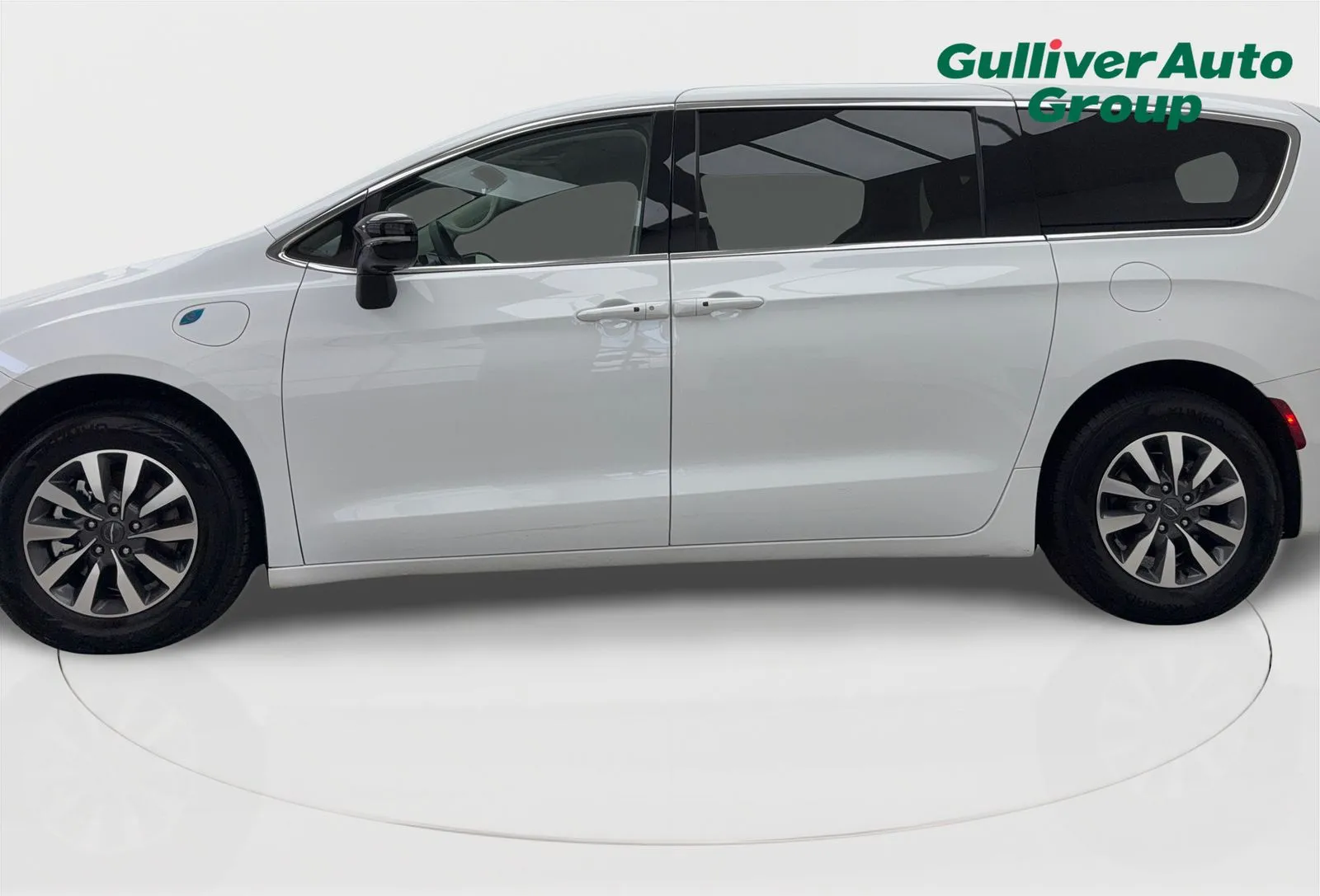 2024 Chrysler Pacifica PHEV Select - Photo 3