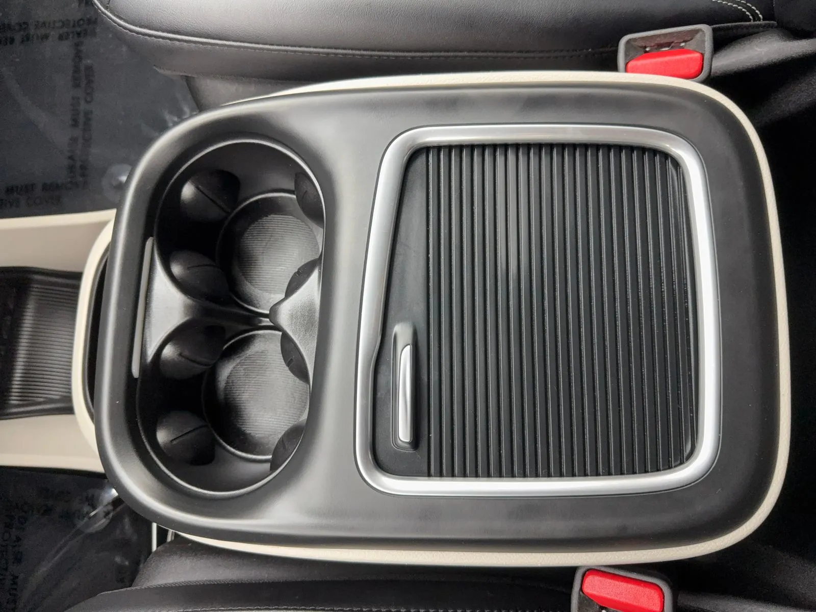 2024 Chrysler Pacifica PHEV Select - Photo 30