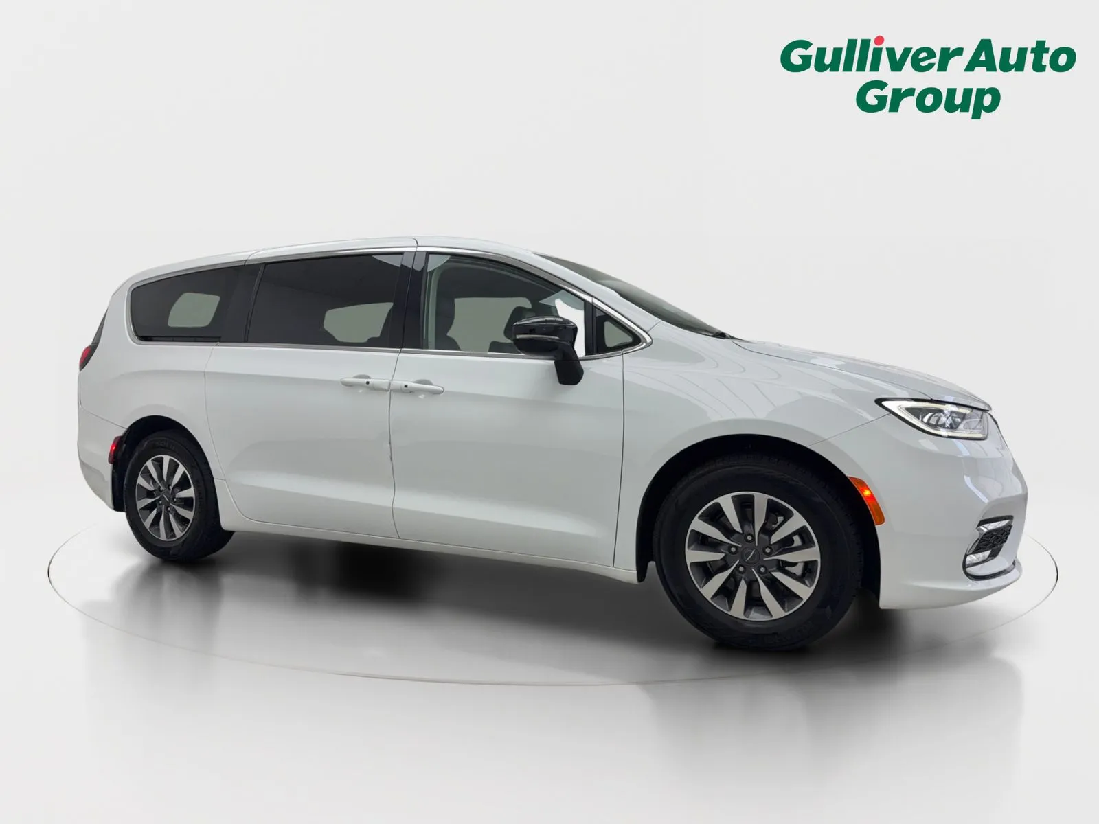 2024 Chrysler Pacifica PHEV Select - Photo 12