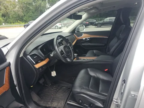 More photos of 2021 Volvo XC90 T6 Momentum at Gulliver Auto Group, TX