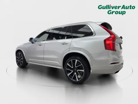 More photos of 2021 Volvo XC90 T6 Momentum at Gulliver Auto Group, TX