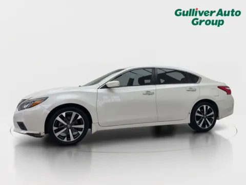 Photos of 2016 Nissan Altima 2.5 SR for sale in Plano, TX at Gulliver Auto Group