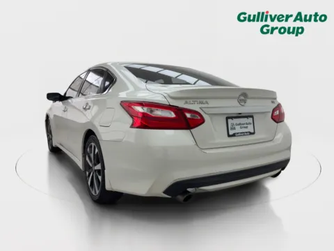 More photos of 2016 Nissan Altima 2.5 SR at Gulliver Auto Group, TX
