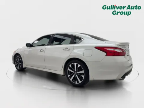 More photos of 2016 Nissan Altima 2.5 SR at Gulliver Auto Group, TX