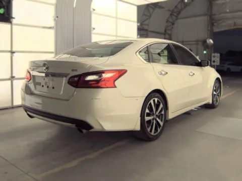 More photos of 2016 Nissan Altima 2.5 SR at Gulliver Auto Group, TX