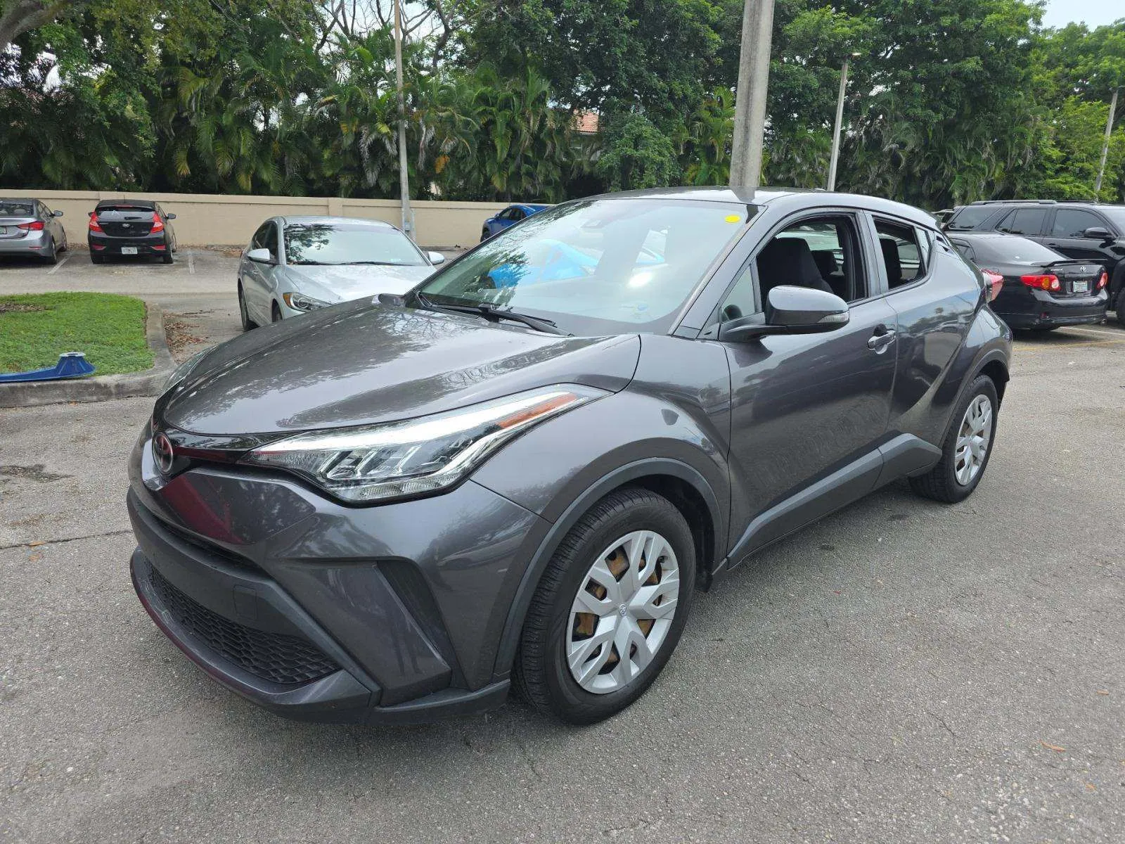 2020 Toyota C-HR LE