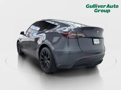 More photos of 2021 Tesla Model Y Long Range at Gulliver Auto Group, TX
