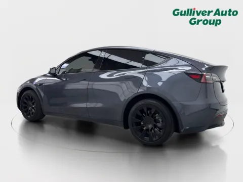 More photos of 2021 Tesla Model Y Long Range at Gulliver Auto Group, TX