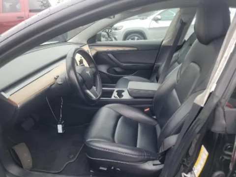 More photos of 2022 Tesla Model 3 Long Range at Gulliver Auto Group, TX