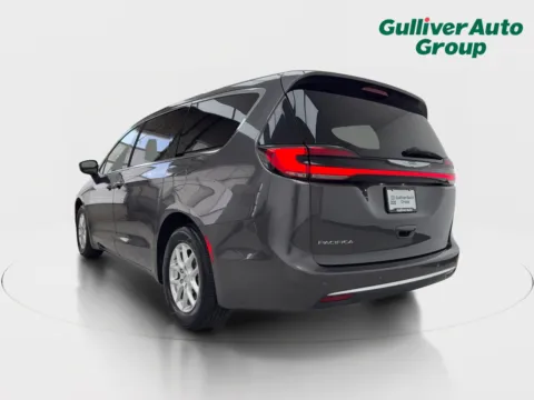 More photos of 2023 Chrysler Pacifica Touring L at Gulliver Auto Group, TX