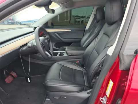 More photos of 2024 Tesla Model Y Long Range at Gulliver Auto Group, TX