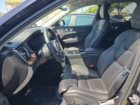 More photos of 2023 Volvo XC60 B6 Ultimate Bright Theme at Gulliver Auto Group, TX