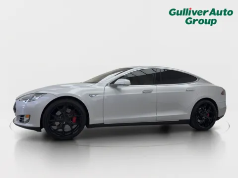 Photos of 2013 Tesla Model S for sale in Plano, TX at Gulliver Auto Group