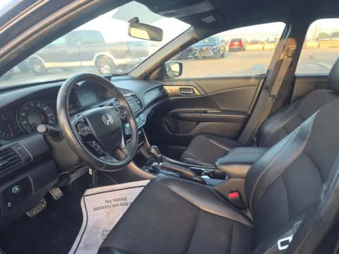 More photos of 2016 Honda Accord Sport at Gulliver Auto Group, TX