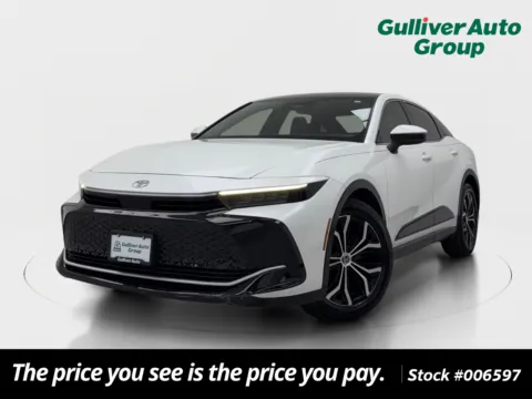 White 2023 Toyota Crown Limited for sale in Plano, TX