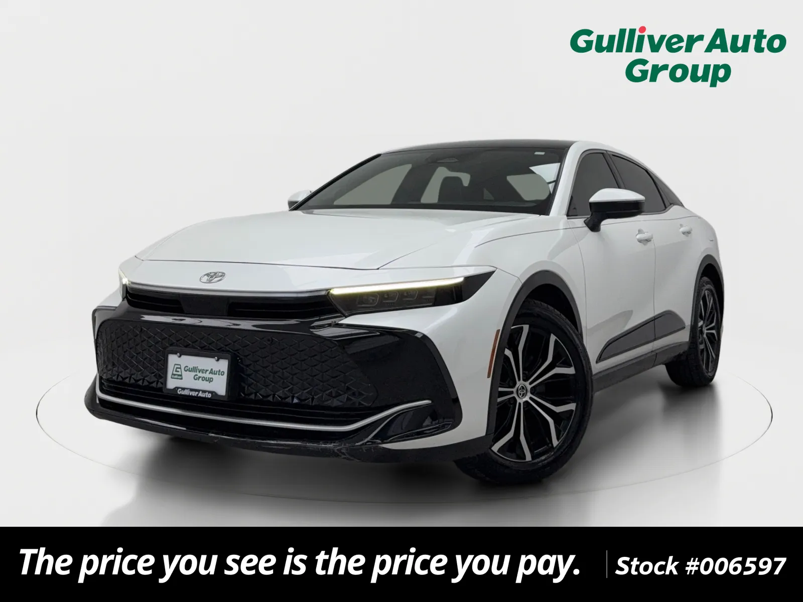 White 2023 Toyota Crown Limited for sale in Plano, TX