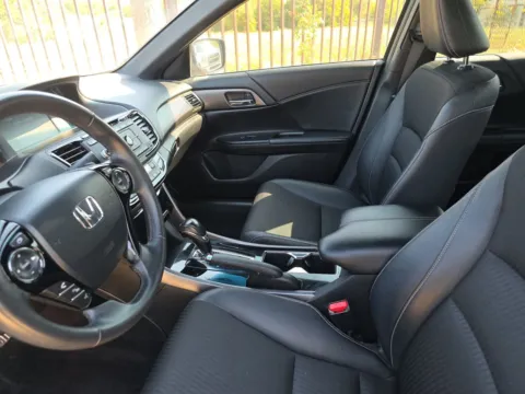 More photos of 2016 Honda Accord Sport at Gulliver Auto Group, TX