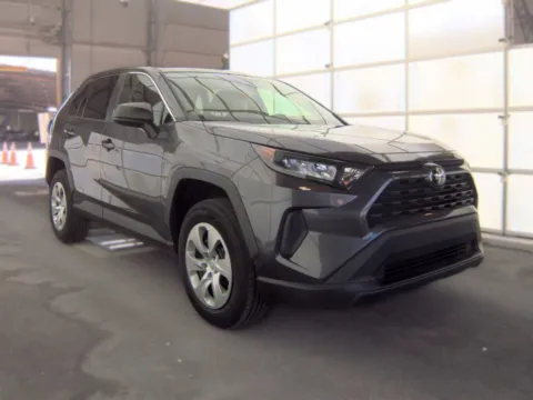 More photos of 2022 Toyota RAV4 LE at Gulliver Auto Group, TX