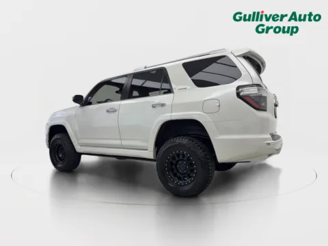 More photos of 2022 Toyota 4Runner Limited at Gulliver Auto Group, TX