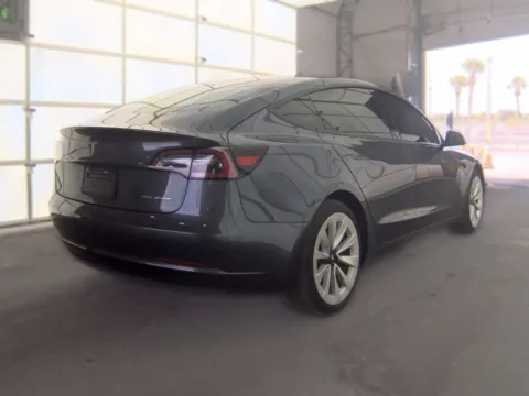 More photos of 2022 Tesla Model 3 Long Range at Gulliver Auto Group, TX