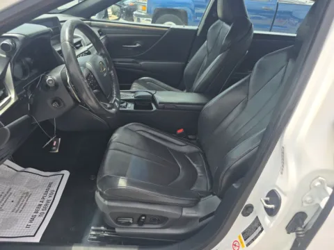 More photos of 2019 Lexus ES 350 F Sport at Gulliver Auto Group, TX