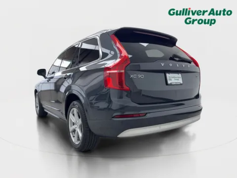 More photos of 2022 Volvo XC90 T5 Momentum at Gulliver Auto Group, TX