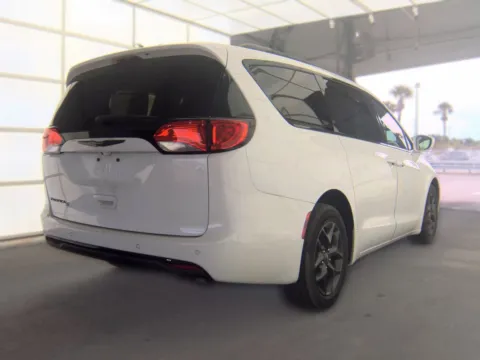 Another view of 2019 Chrysler Pacifica Touring L Plus for sale in Plano, TX at Gulliver Auto Group