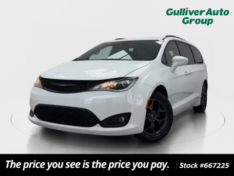 White 2019 Chrysler Pacifica Touring L Plus for sale in Plano, TX