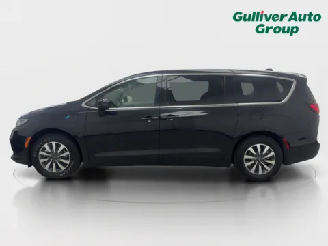 Another view of 2023 Chrysler Pacifica Hybrid Touring L for sale in Plano, TX at Gulliver Auto Group
