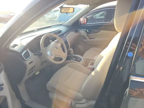 More photos of 2015 Nissan Rogue S at Gulliver Auto Group, TX