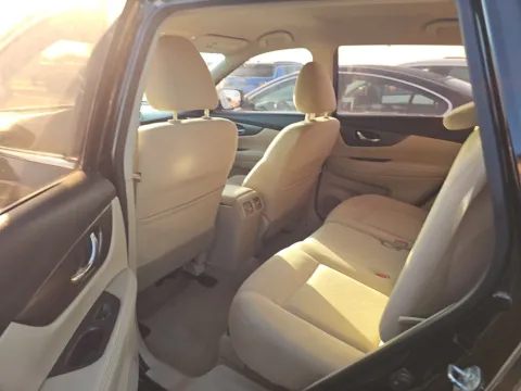 More photos of 2015 Nissan Rogue S at Gulliver Auto Group, TX